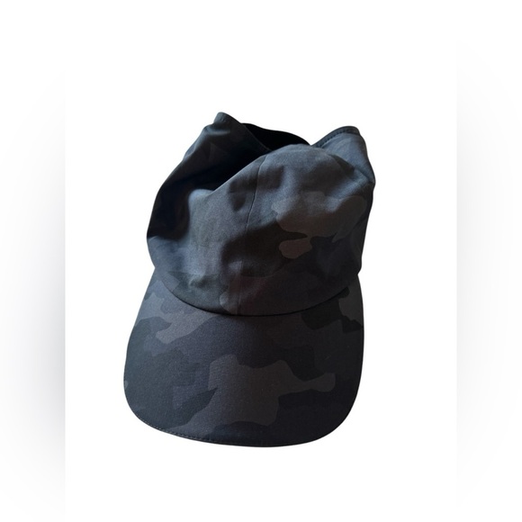 Lululemon Ladies Camo Black Fast Free Run Hat with Pony LW9DFUS main image 7